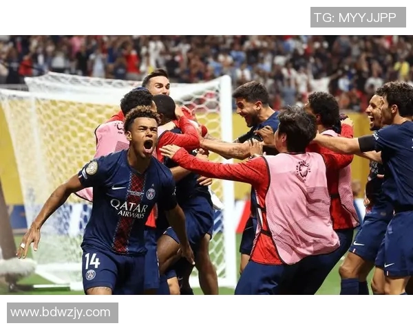 皇马与曼联国际杯巅峰对决球迷期待经典对抗盛宴